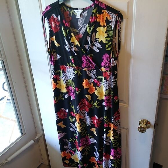 CJ Banks Black V-Neck Maxi Sundress - Picture 1 of 6